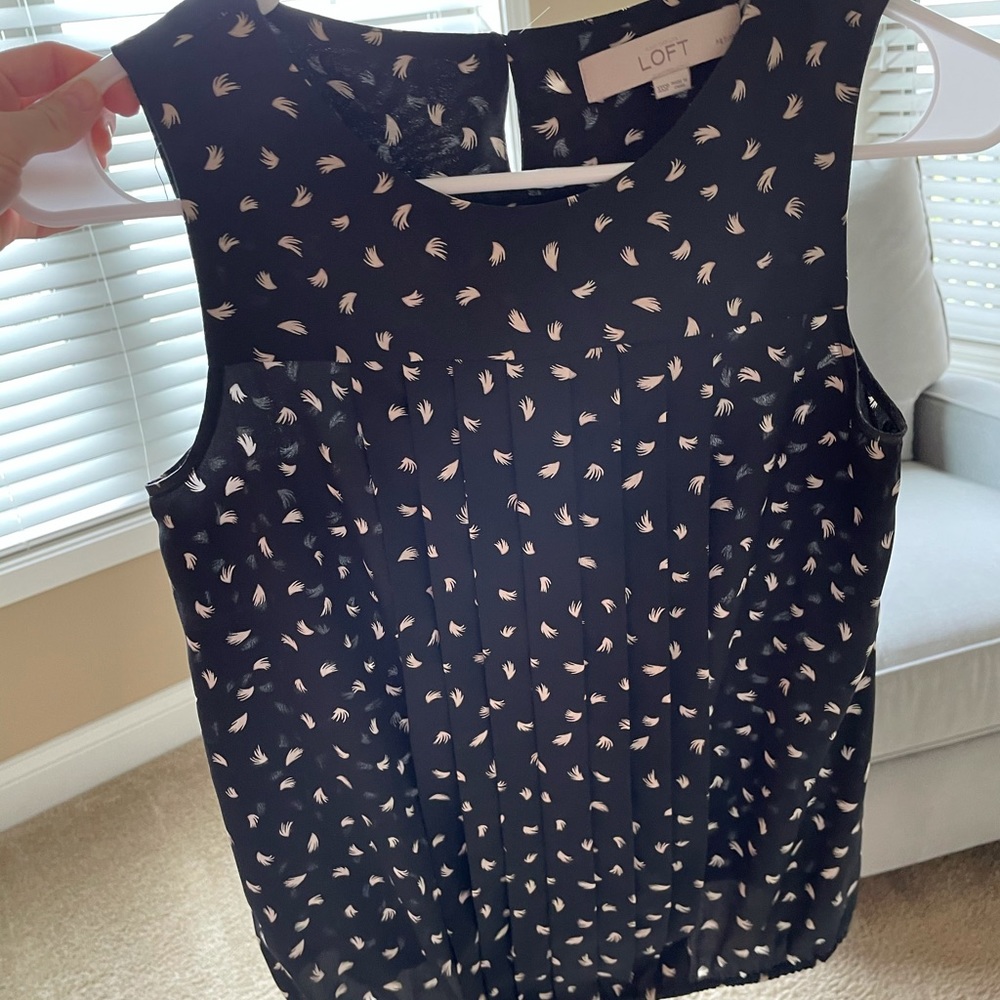 Anne Taylor petite sleeveless blouse